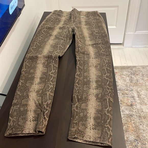 Reformation High-Rise Niki Jeans Size 28 - Picture 5 of 9